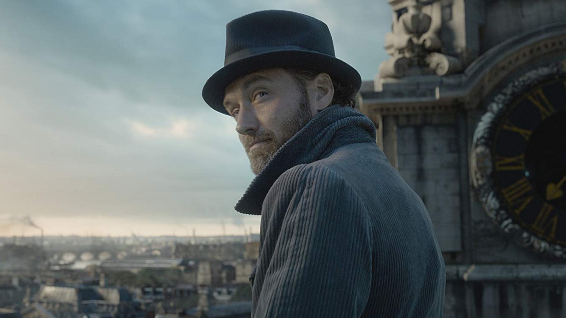 Fantastic Beasts The Crimes of Grindelwald 2018 Wallpaper with resolution 1920x1080 pixel. You can make this wallpaper for your Mac or Windows Desktop Background, iPhone, Android or Tablet and another Smartphone device